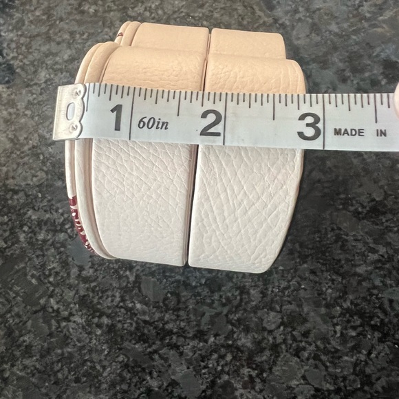 Pandora Leather two-tiered Jewelry Box - Picture 4 of 5